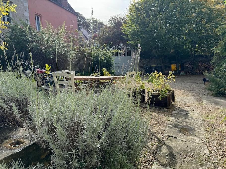 Petite Maison Independante Avec Parking Vetheuil Bagian luar foto