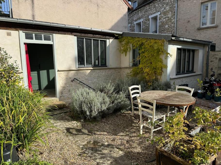 Petite Maison Independante Avec Parking Vetheuil Bagian luar foto